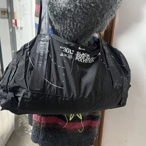 NIKE耐克男多功能折叠运动机能包大容量运动斜挎包拎包BG050-010A