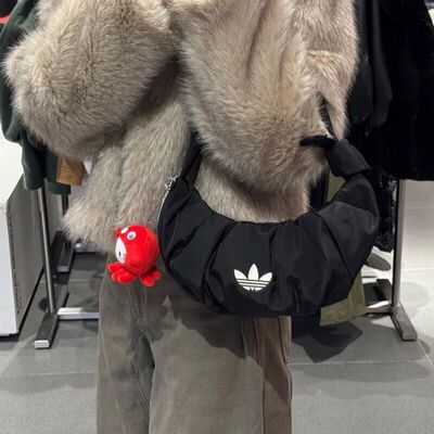 阿迪达斯adidas三叶草女云朵包羊角包斜挎包休闲包 KA9266/KA9271
