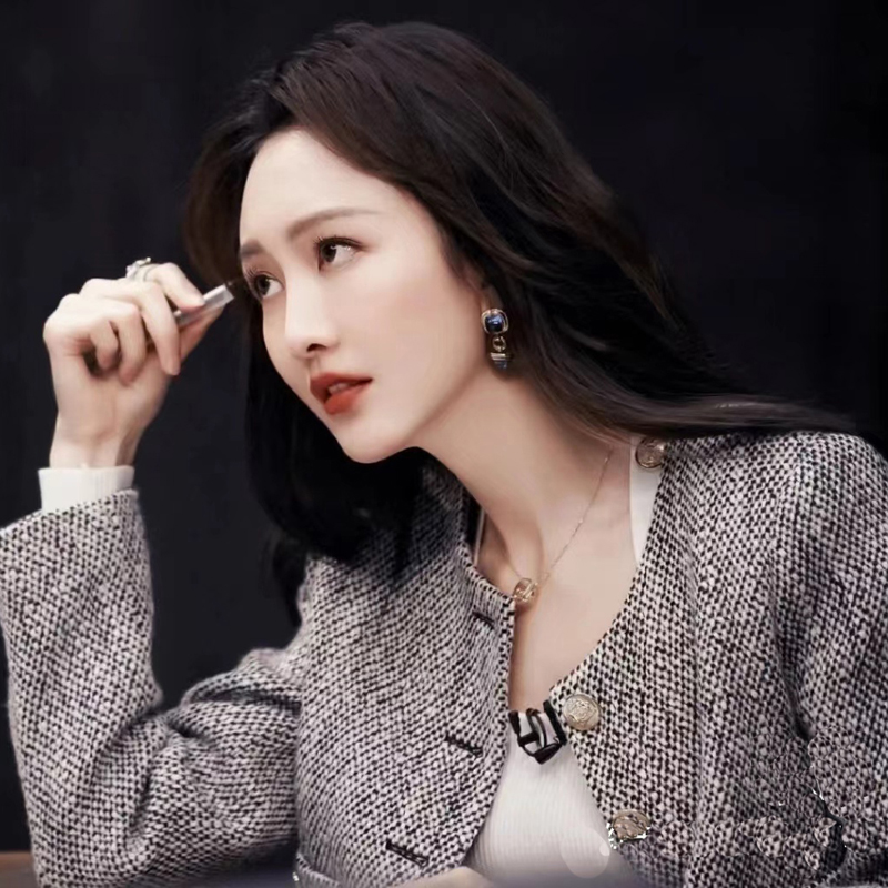 王鸥明星同款法式小香风外套女2023春秋名媛高级感粗花呢短款上衣