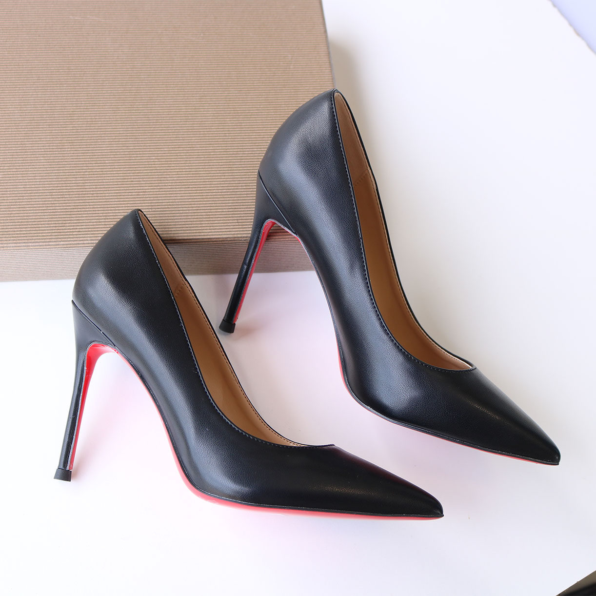 黑色哑光尖头高跟鞋细跟浅口红底鞋百搭职业礼服鞋雾面软皮面10CM