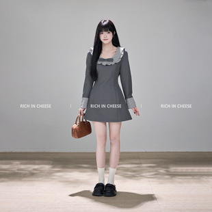 RICHINCHEESE 莉芙千金 气质简约格纹U领设计显瘦西装收腰连衣裙