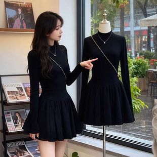 法式赫本风黑色长袖连衣裙女秋季收腰显瘦百搭气质千金风蓬蓬短裙