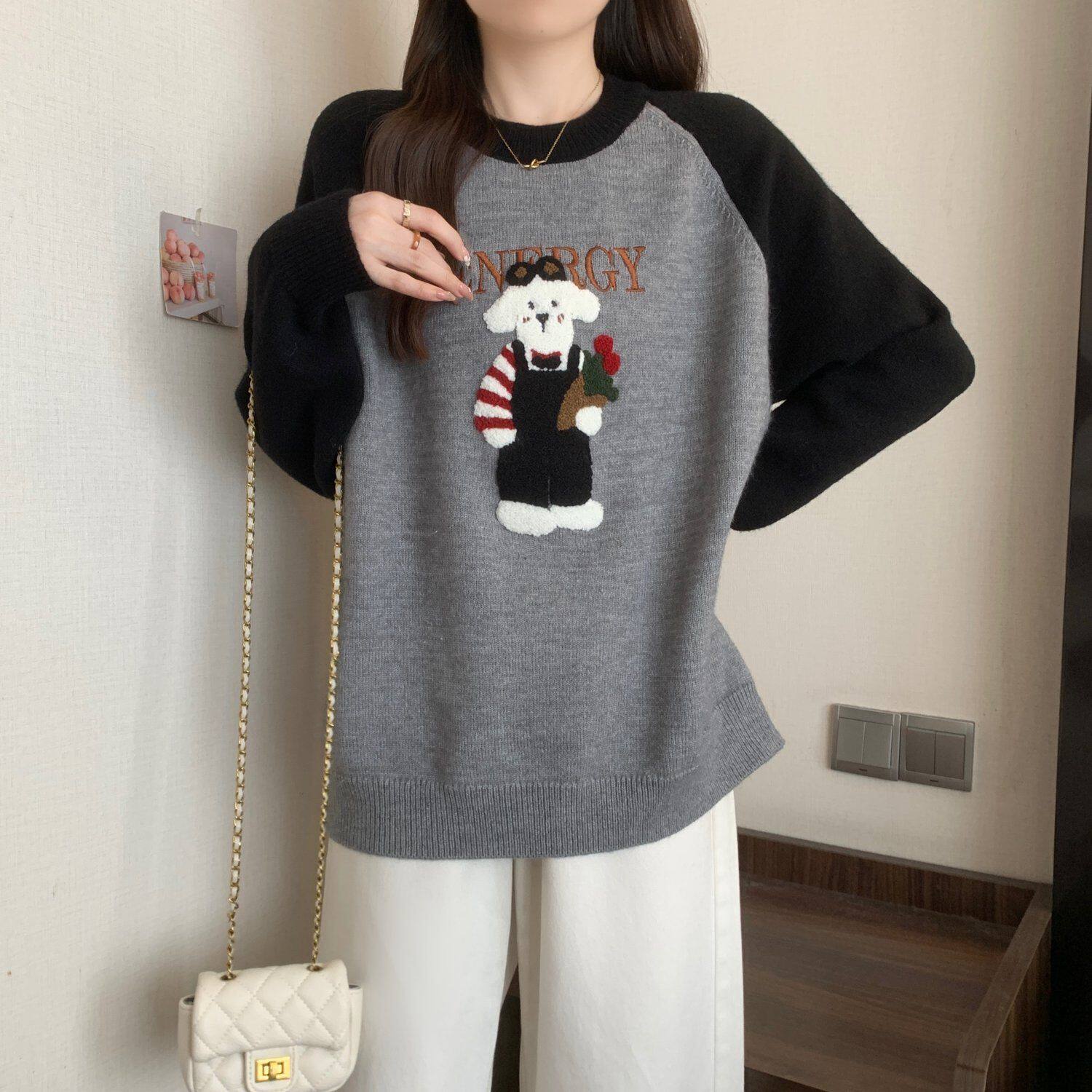 撞色圆领秋冬大码针织打底衫女新款刺绣内搭毛衣长袖