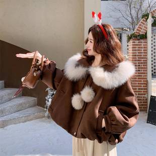 美拉德毛绒拼接短款连帽羽绒服女冬季2025新款俏皮减龄白鸭绒外套