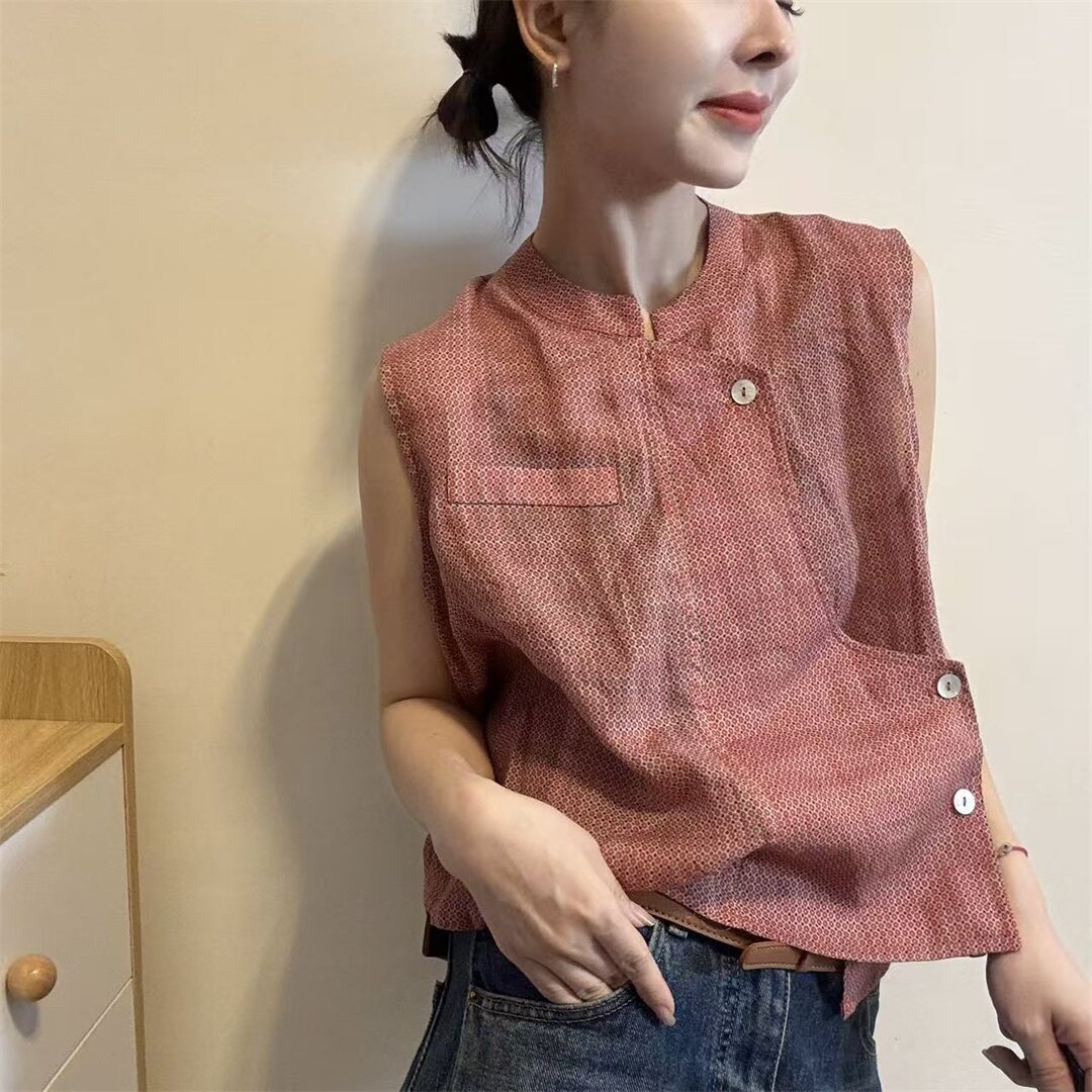 特简约圆领无袖衬衫女226夏季新款格纹纽扣装饰高级感背心上衣