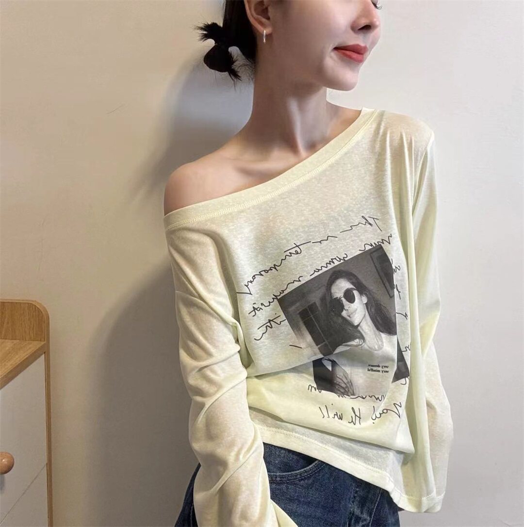 韩版斜肩撞色印花长袖T恤女2026夏季新款设计感防晒露肩上衣32068