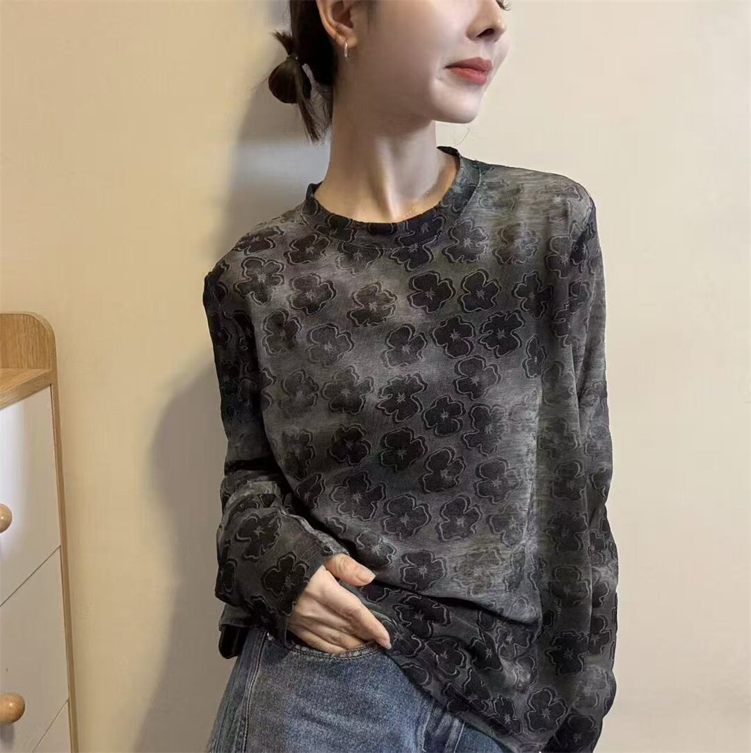 2026春季新款通勤圆领花朵印花长袖T恤女宽松百搭打底衫上衣31271