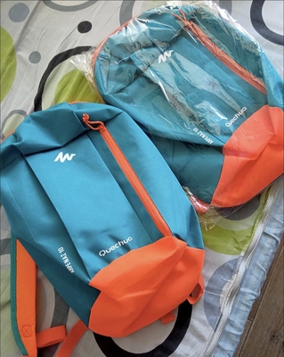 可定制logo休闲书包小巧方便