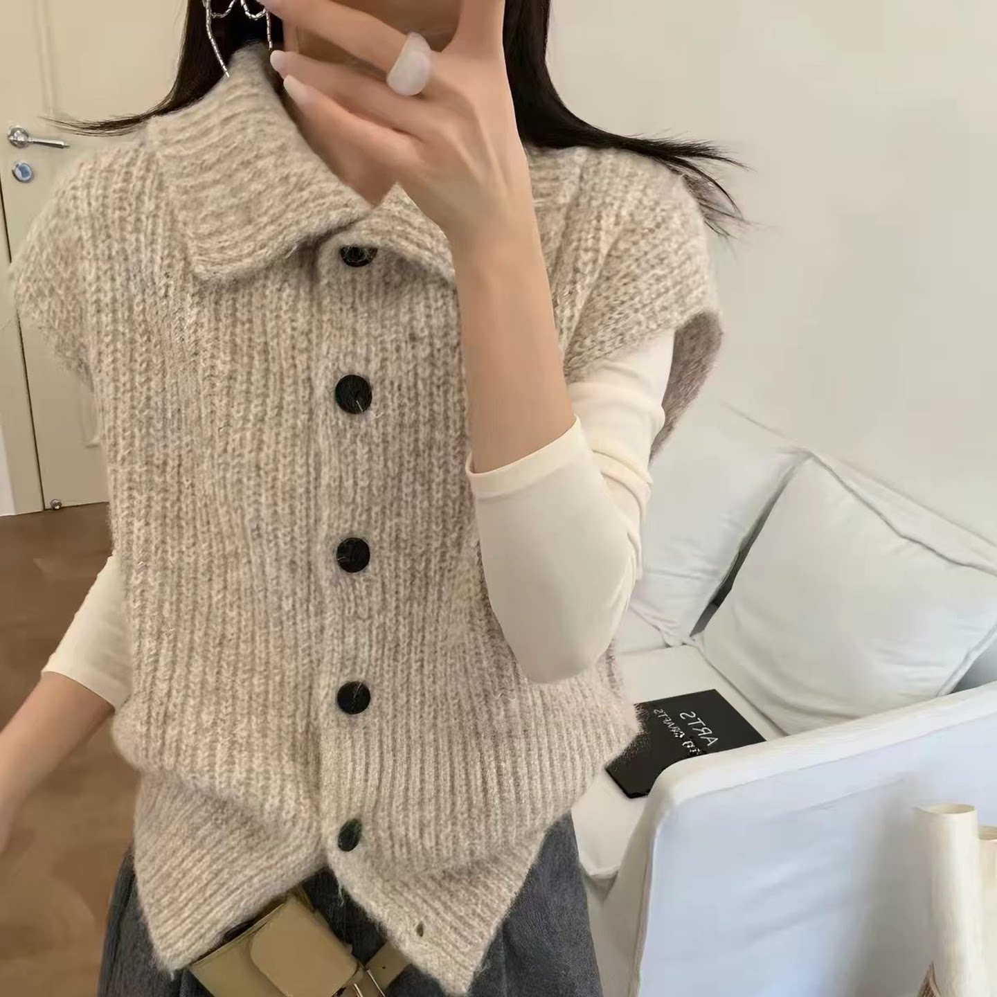 韩系翻立领单排扣马甲针织衫女秋冬新款洋气外搭叠穿坎肩无袖上衣