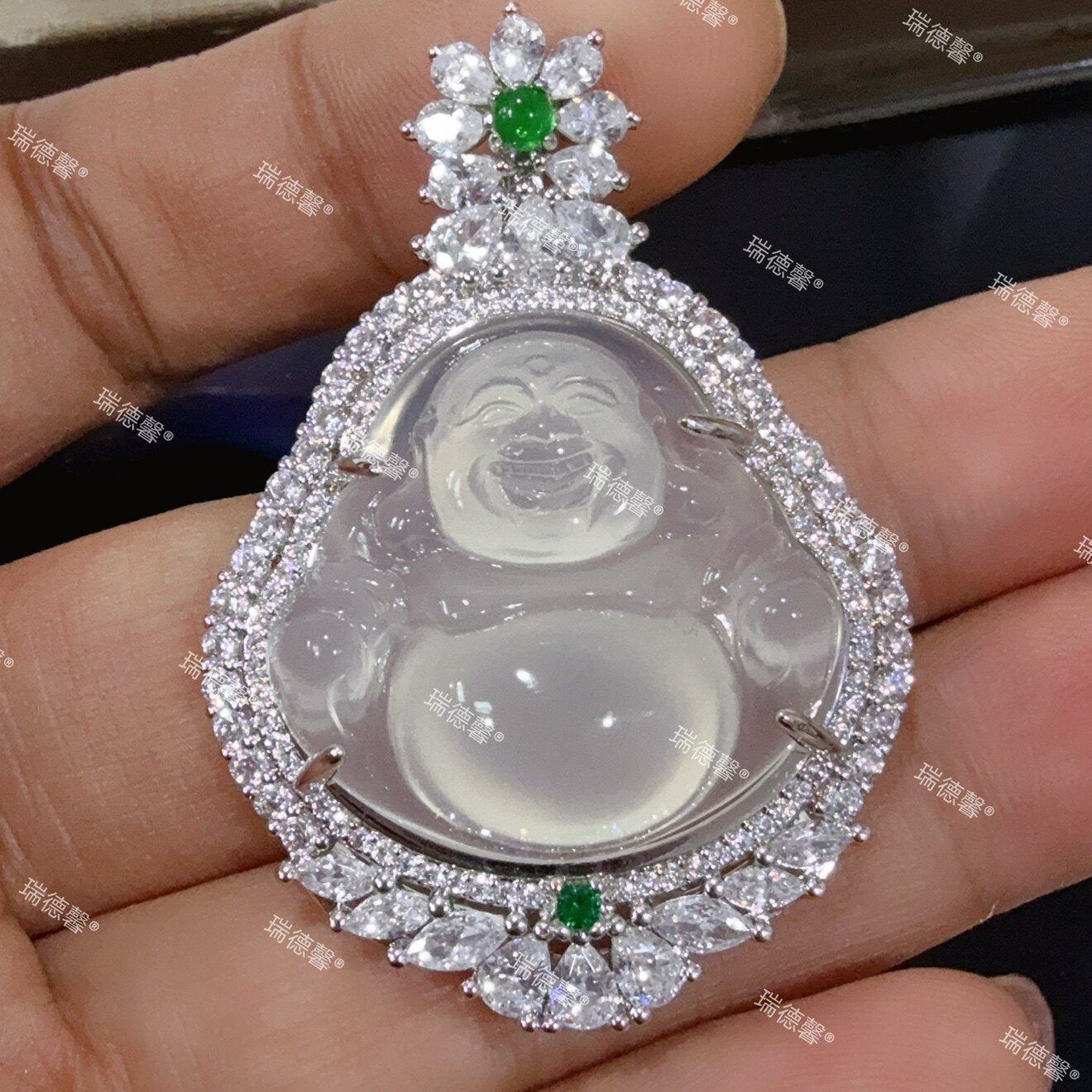 冰种玉髓佛公吊坠玛瑙玉佛项链