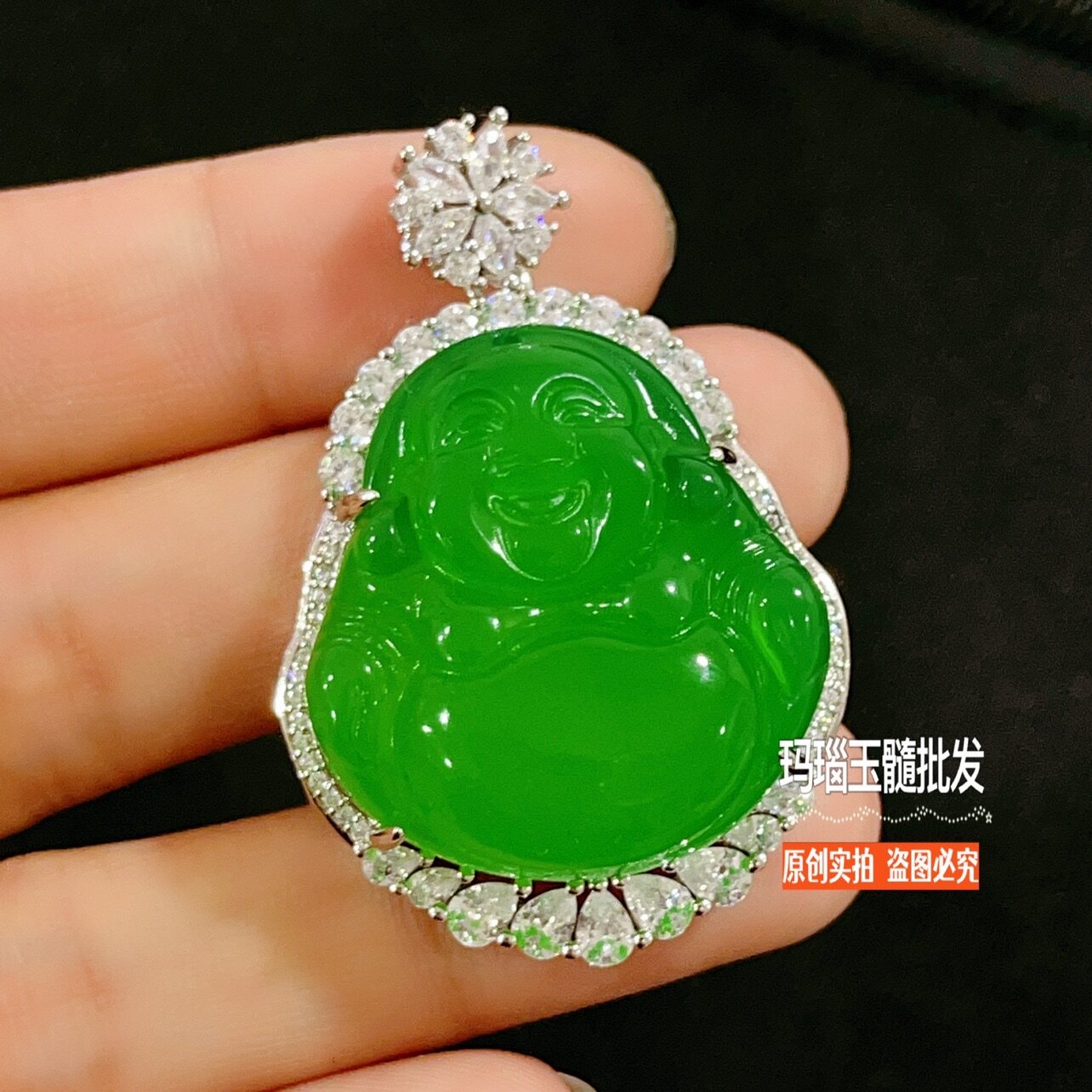 帝王绿玉髓佛公吊坠女项链礼品母亲节翡翠色玛瑙玉佛挂件本命年坠