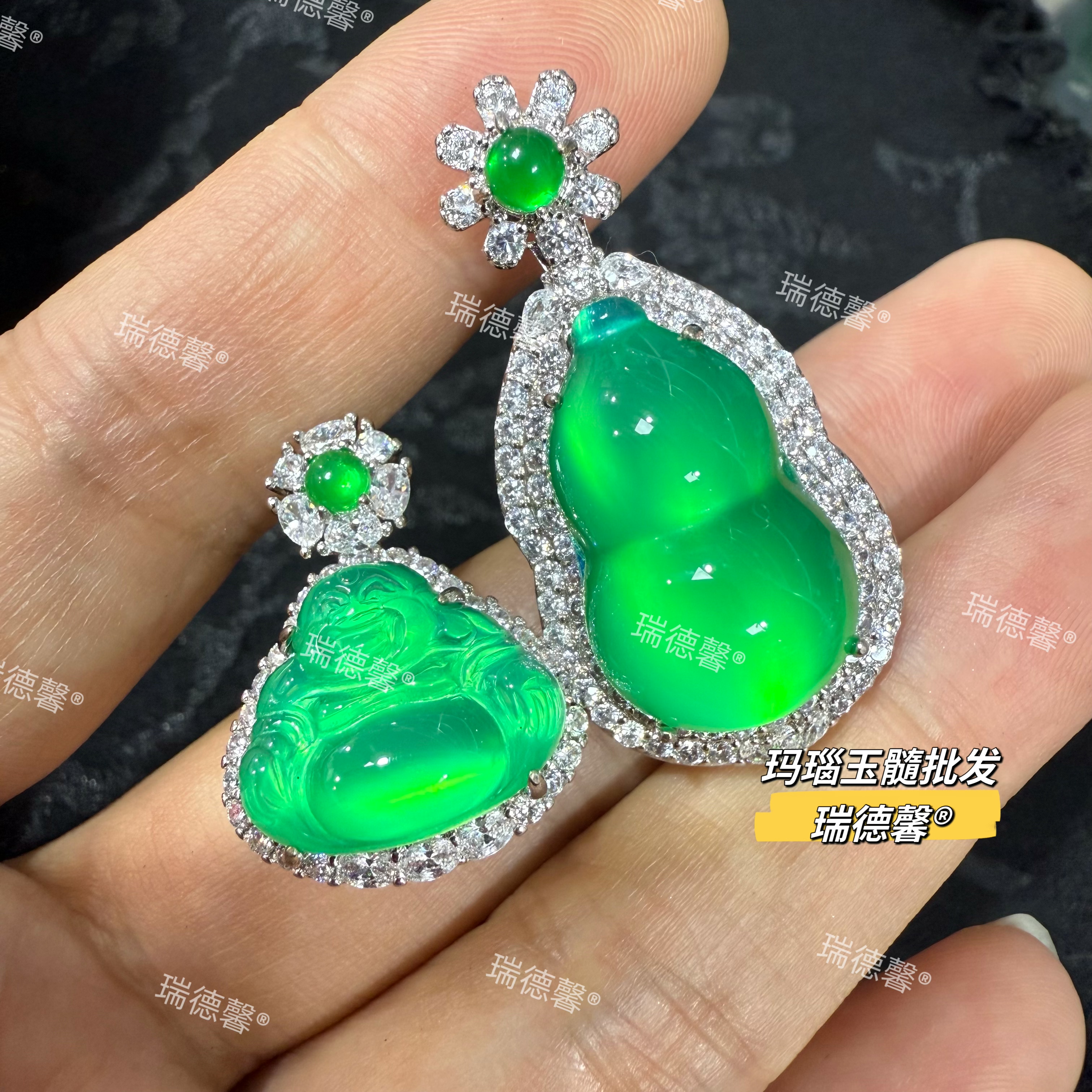 帝王绿玉髓小佛公锁骨链葫芦吊坠