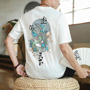 咖啡厅风男士短袖T恤衫遨游天下印花潮T恤白色A032/T201/35图片