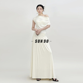 SUN90 高个子一字肩白色垂感连衣裙纯欲海边度假加长拖地气质长裙