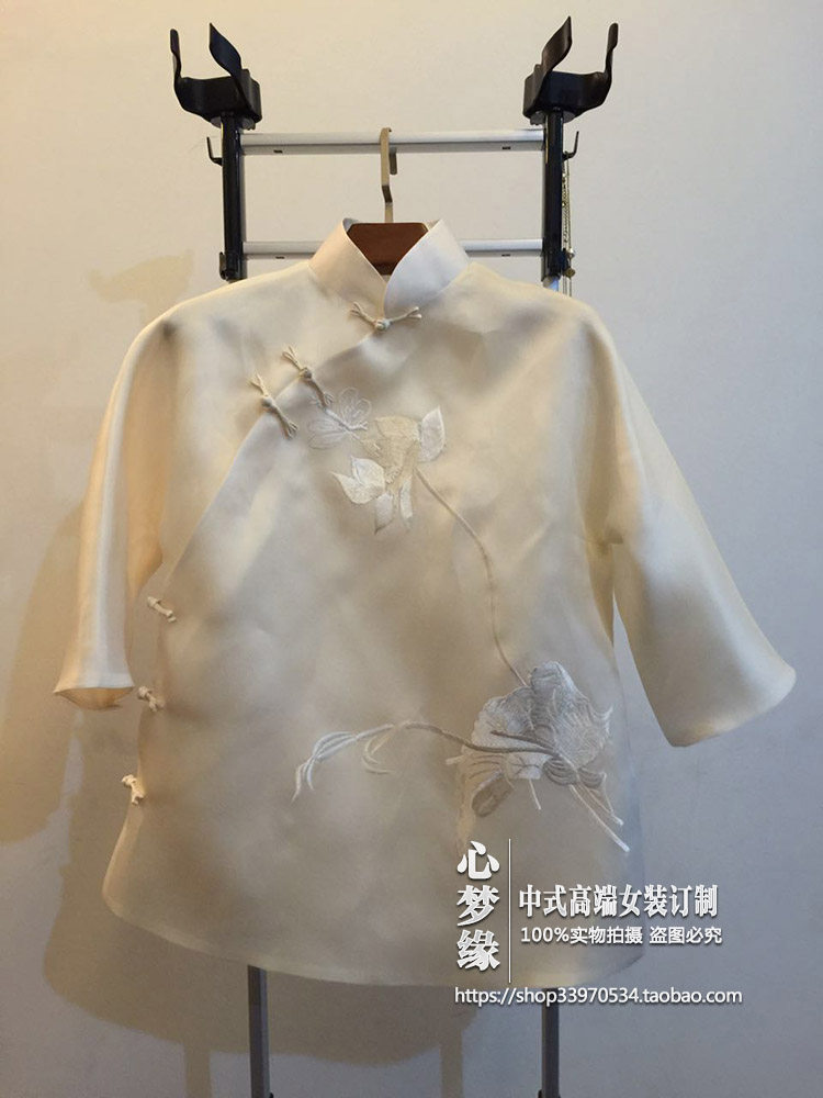 原创设计绣花立领七分袖短款上衣