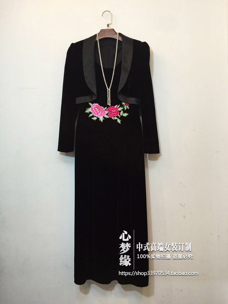 优雅风真丝丝绒腰间牡丹连衣裙