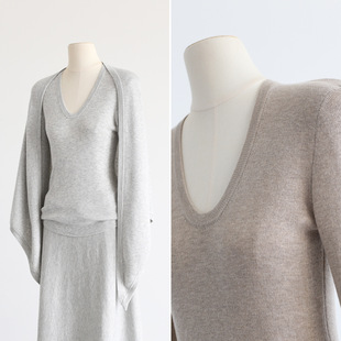 显瘦纯色内搭打底衫 修身 女套头 针织衫 早春时髦鹅蛋领气质混纺长袖