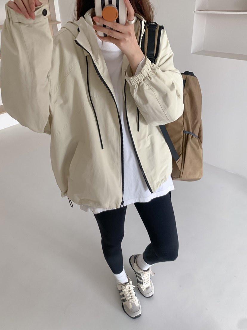 衣橱b备~小众简约基础款拼黑色拉链冲锋衣女2026春秋新款休闲上衣