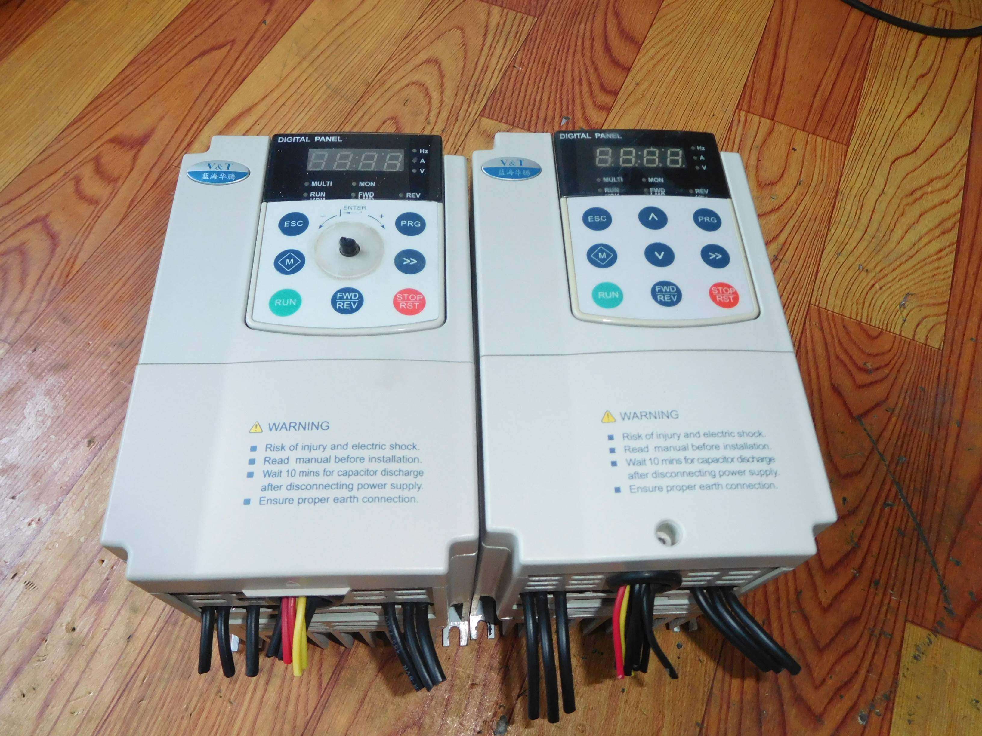 二手 蓝海华腾变频器v5-h-4t1.5g/2.2l-04-13 1.5kw380v 实物图询