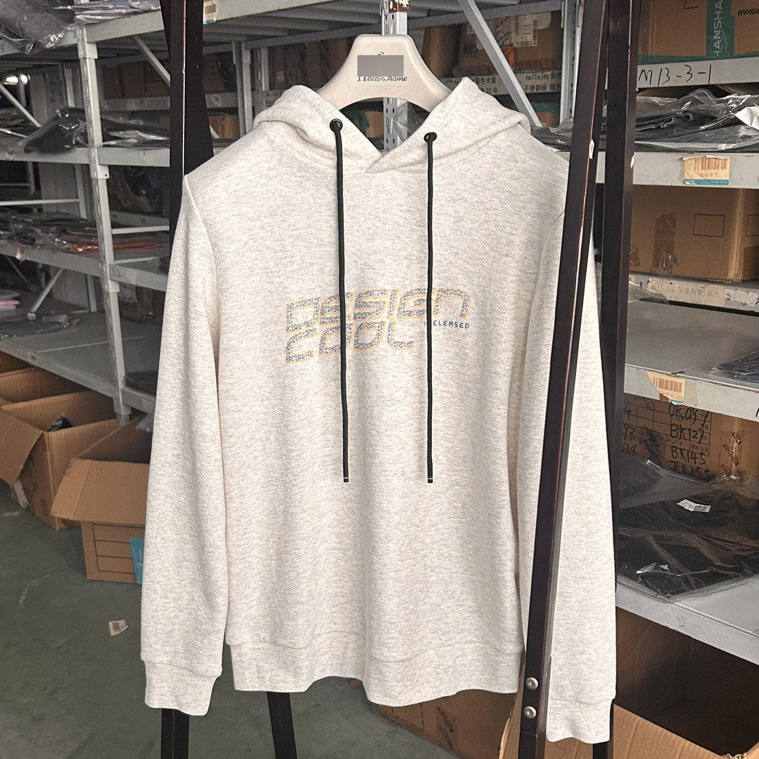 字母印花~一线品牌撤柜男士米白色连帽卫衣青年情侣春装单穿外套