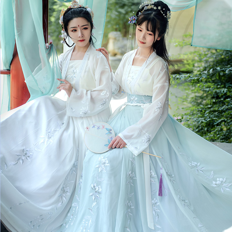 如梦霓裳秋季对襟襦裙白色汉服