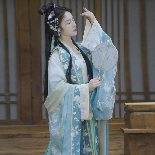 如梦霓裳刺绣大袖衫宋制霞披