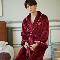 9808 вышивка красного цвета (мужчина)