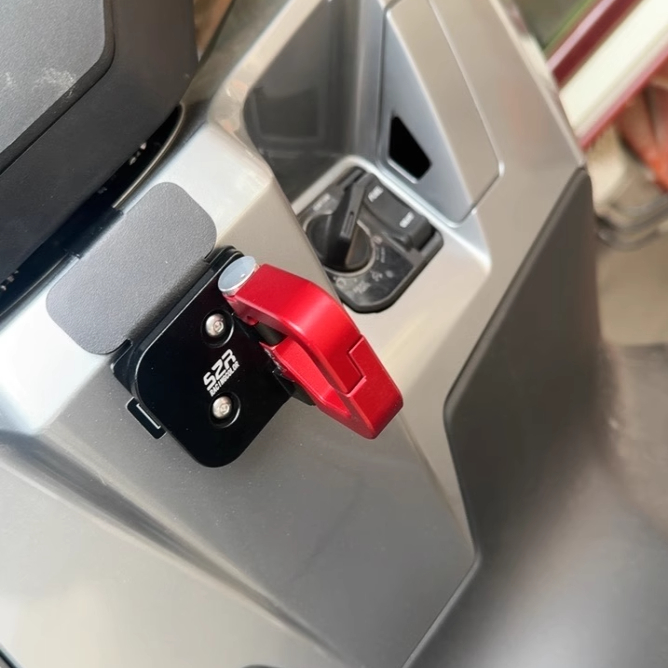 适用于NS150GX铝合金折叠前挂钩