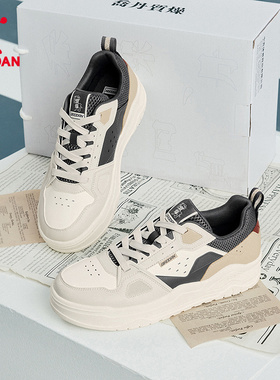 乔丹男板鞋2026年冬季男休闲鞋轻便耐磨透气商场同款QDL053253510