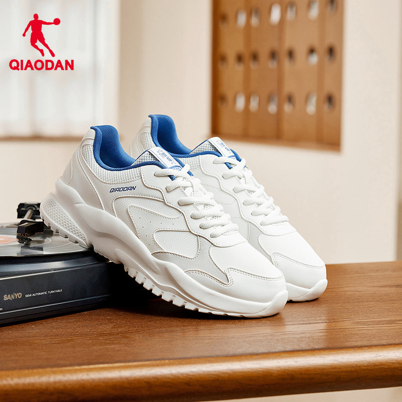 小千禧乔丹男休闲鞋2026夏季革面轻便透气运动鞋白色情侣羽毛球鞋