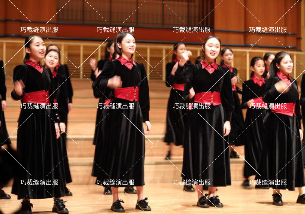 新中式黑色丝绒长袖连衣裙2025年秋冬新款国风改良旗袍式打底长裙