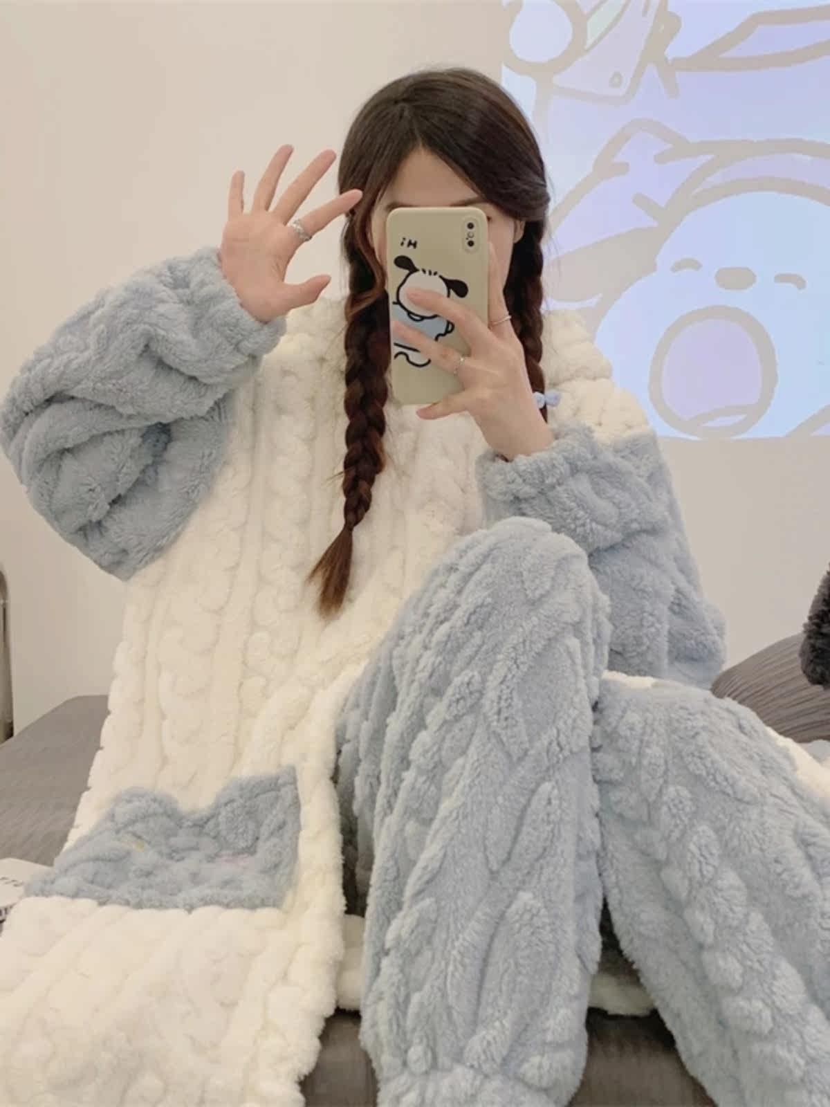 NIGHTGOWN WOMENS AUTUMN WINTER THICKENED CORAL VELVET CUTE HOODED BATHROBE WARM VELVET FLANNEL POCKET PAJAMA SET