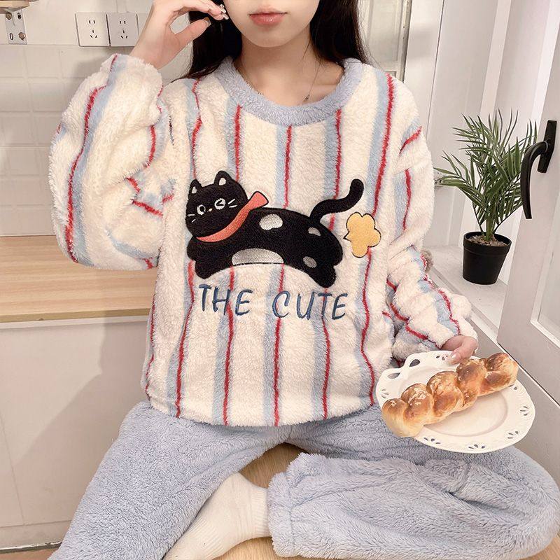 加厚保暖珊瑚绒宽松加肥大码睡衣