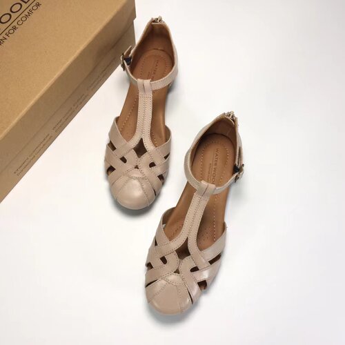 夏季真牛皮复古舒适低跟罗马凉鞋