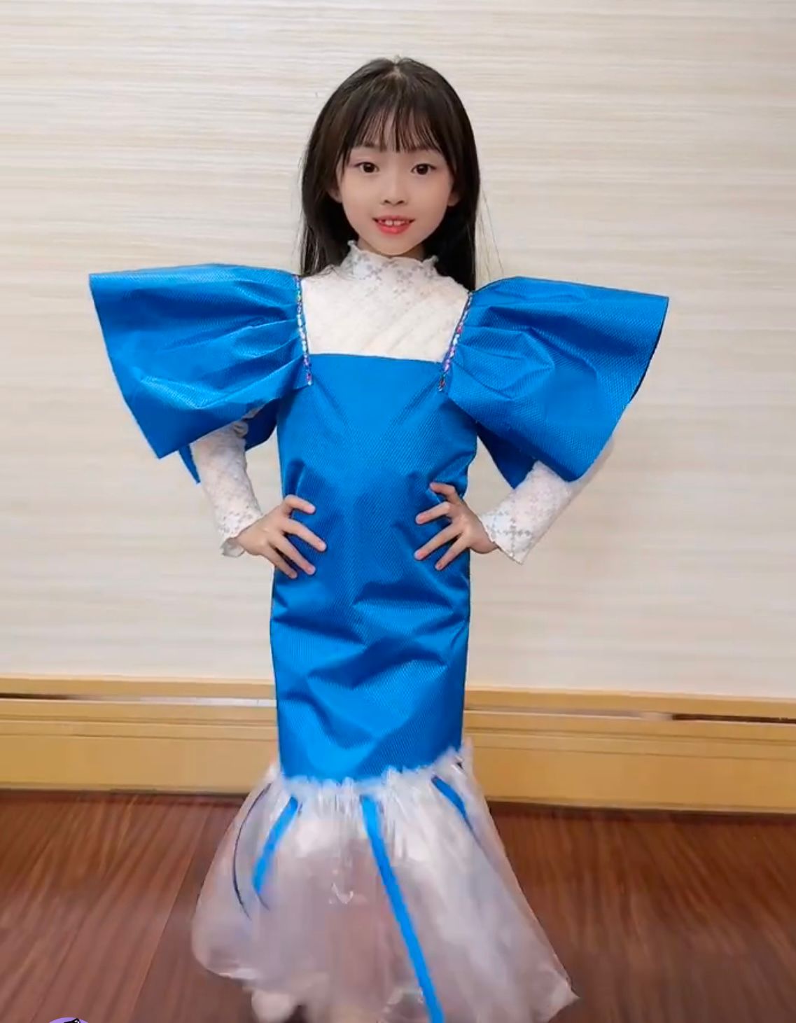 环保服装儿童时装秀衣服幼儿园女童手工创意塑料袋走秀公主裙母女