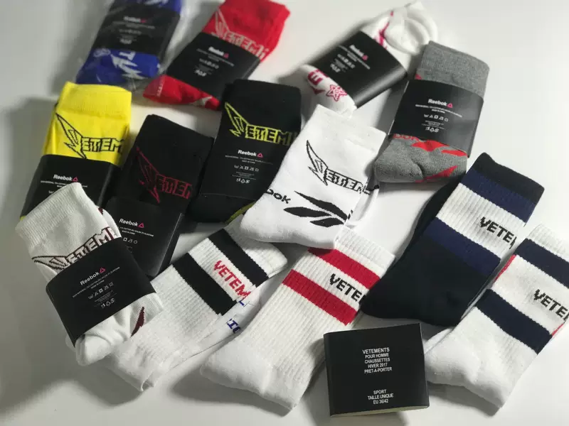 VETEMENTS TOWEL SOCKS 黑黄倒A 1:1