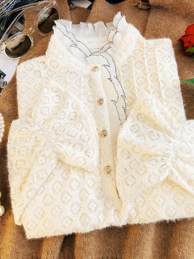 蕾丝打底衫女秋冬洋气花边立领网纱内搭小衫减龄灯笼长袖磨毛上衣