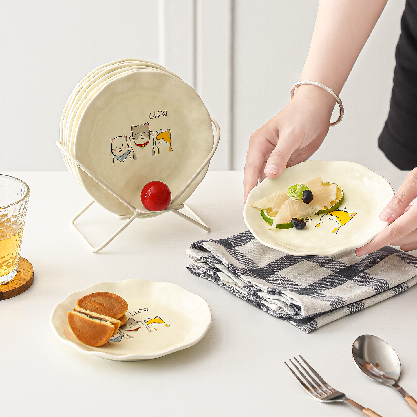 可爱陶瓷吐骨碟盘家用高档餐桌垃圾渣盘碟子收纳套装架甜品蛋糕盘