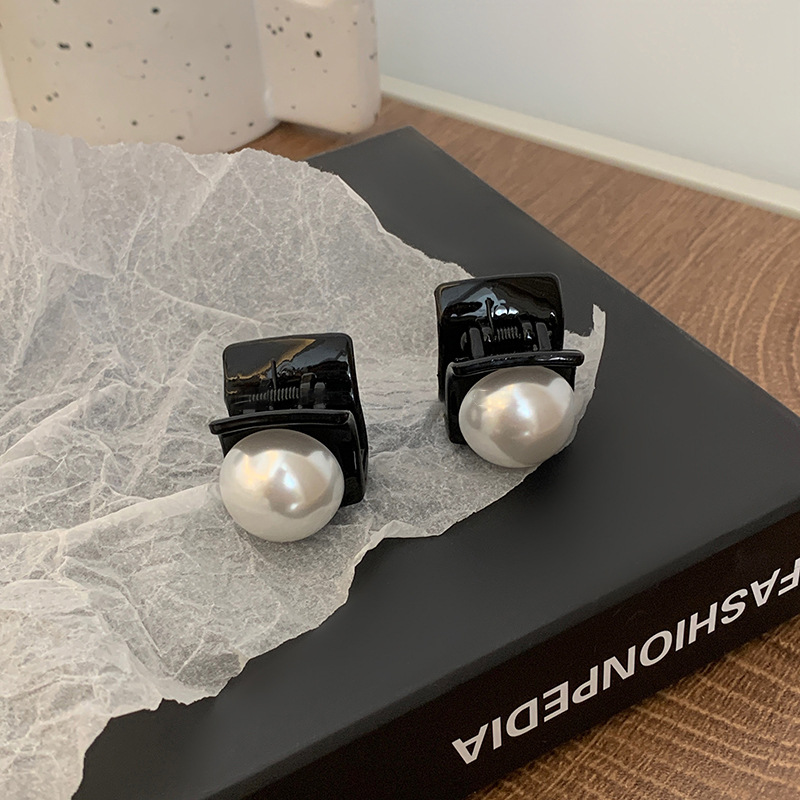 韩国新款珍珠方形小抓夹