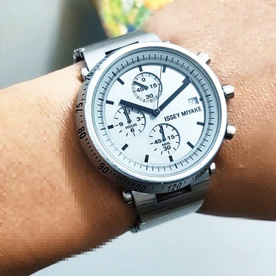 力亮表业注重品质时尚大气上档次