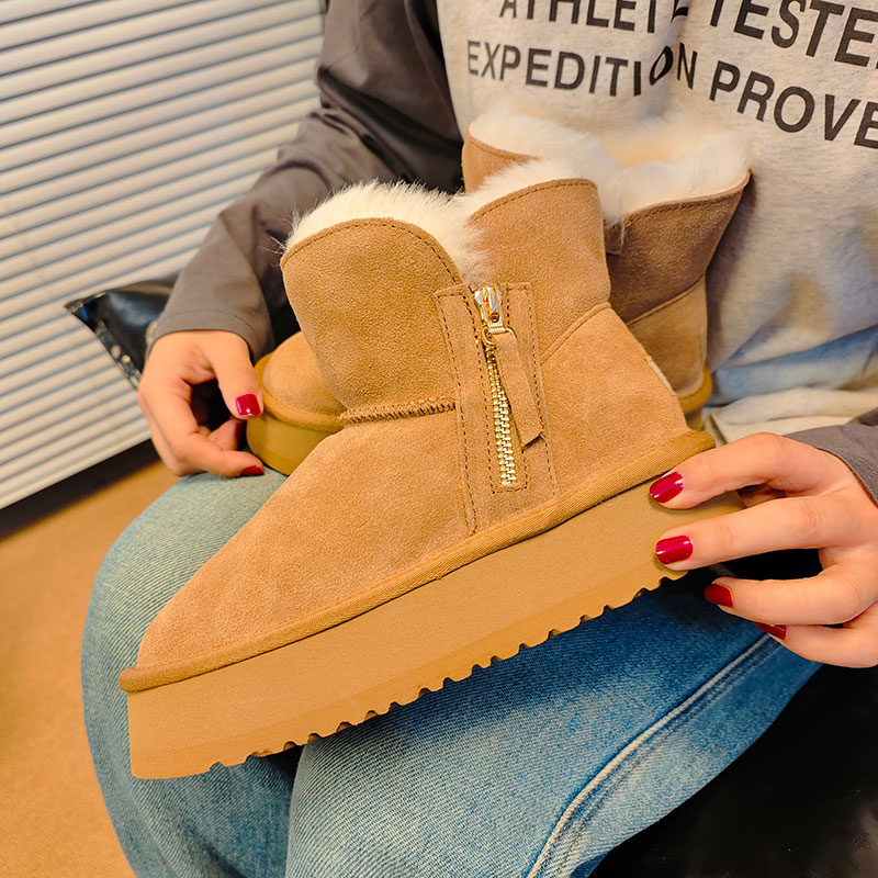雪地靴女款2025新款冬季加绒加厚皮毛一体厚底面包鞋短筒拉链棉鞋