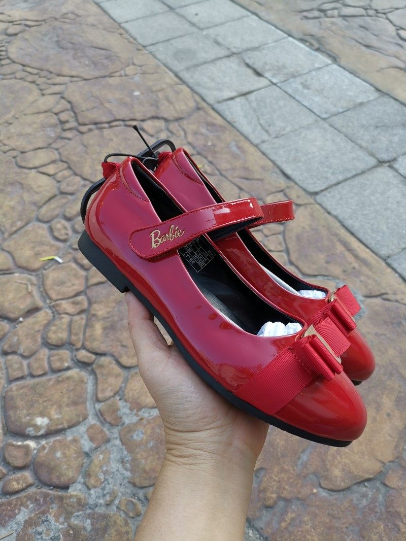 特价学生儿童公主蝴蝶结金属扣礼服小红皮鞋花童童鞋偏大一码