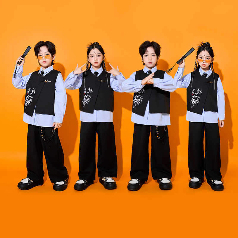 儿童中国风元旦演出服潮服走秀