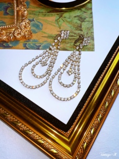 SJ贵妇～西洋古董重工莱茵石宴会吊灯耳夹 Vintage配饰E1140