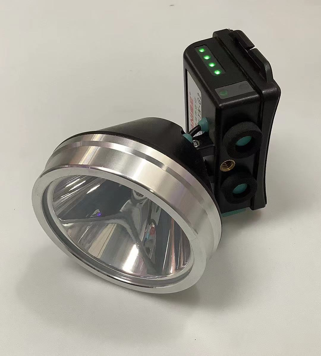 2024新品雅尼头灯智能感应强光钓鱼g2大容锂电池显示电量射程5公0