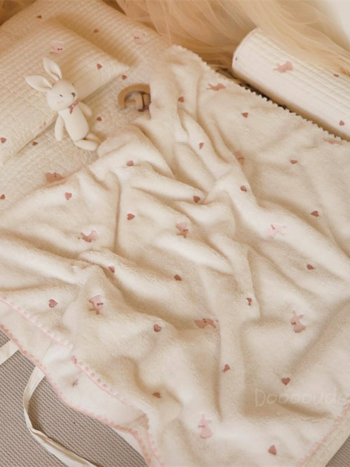 우유 벨벳 던지기  담요 봄 가을 겨울  ??던지기 담요 산호 벨벳 이불  어린이 FARAI 벨벳 담요