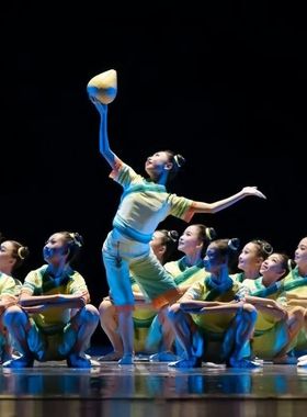 小荷风采表演服幼儿秧歌女少儿舞蹈服童年的柚子灯演出服儿童群舞