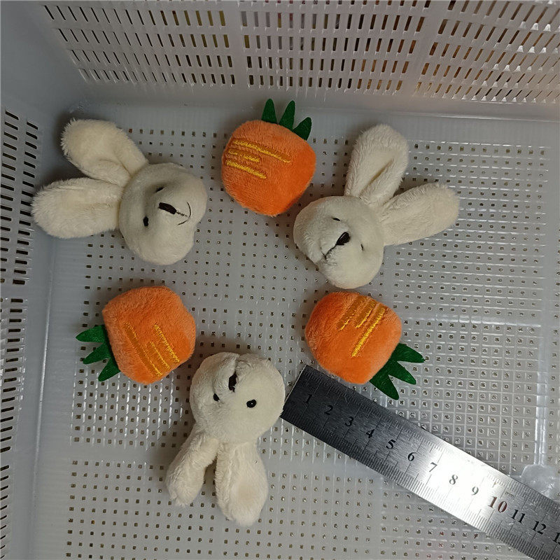儿童毛绒小娃娃胡萝卜小兔子头菠萝水果蔬菜衣服装饰品10个包邮