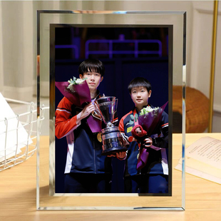 孙颖莎王楚钦多哈世乒赛周边莎头组合水晶相框定制高清立牌摆台