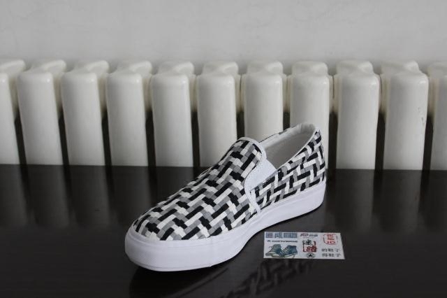 匡威懒人鞋编织工艺黑白撞色